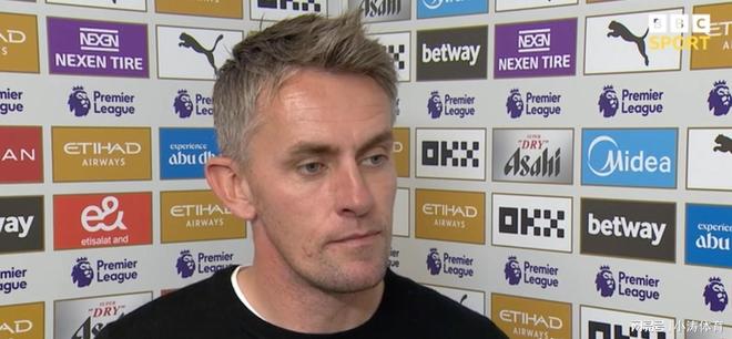 曼联英超赛场精彩抢断反击