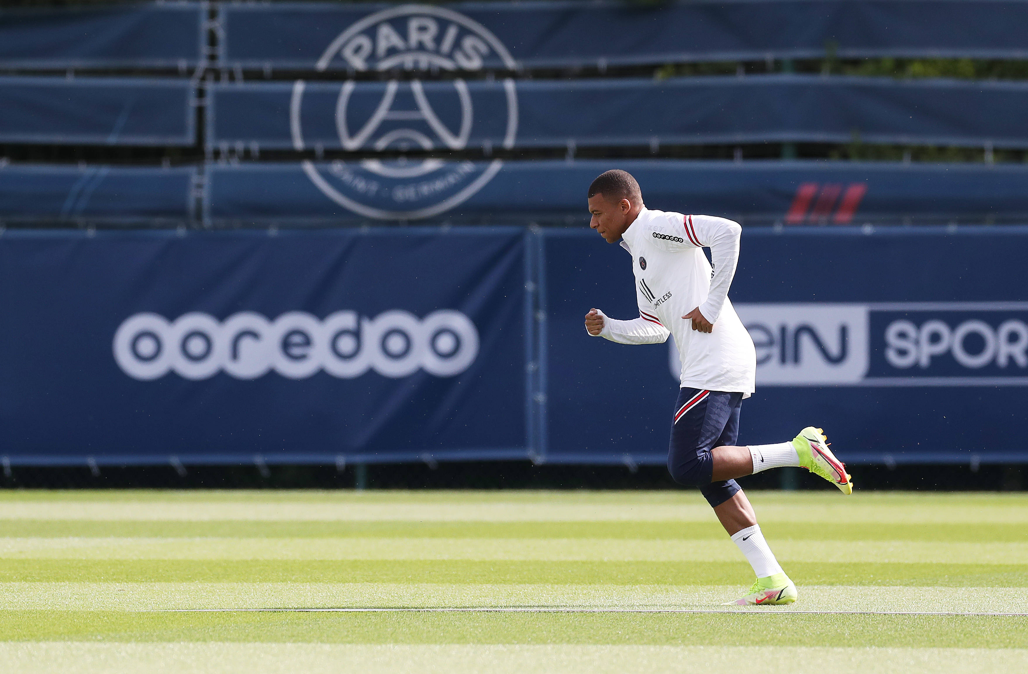 是否还会延续一些迷信做法？阿尔特塔：我认为这没什么用