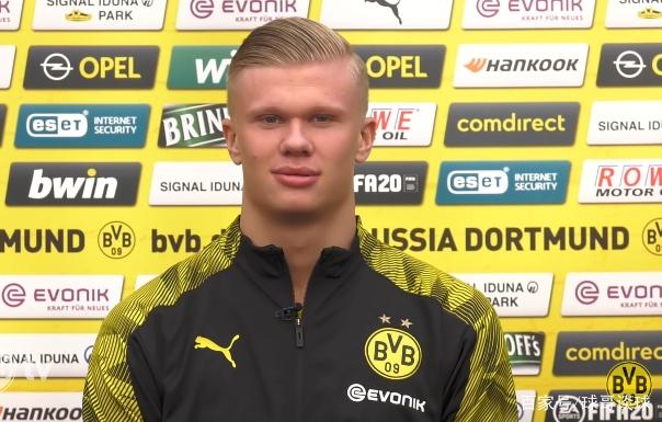 官方：米兰名宿伊布担任2026冬奥会火炬手